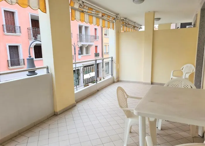 Διαμέρισμα Almare 26 *